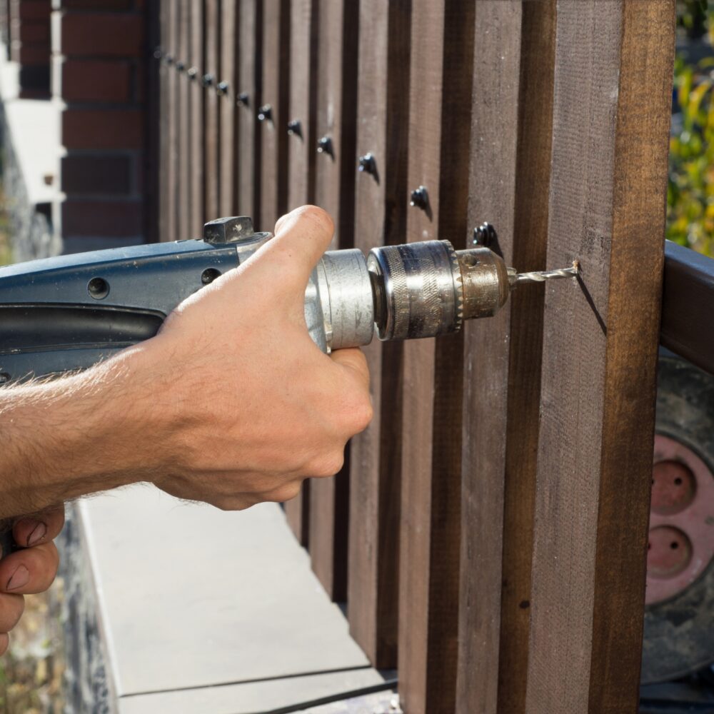 Fence repair